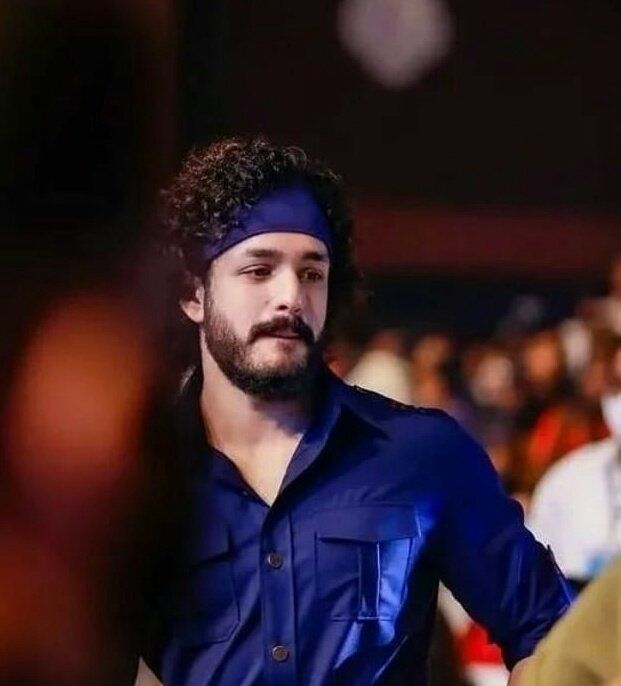 Ayyagaru Fan to meet 'Most Eligible Bachelor' Akhil soon!