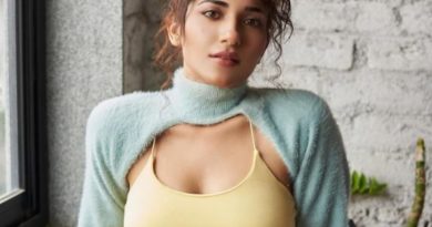 Ruhani sharma hot