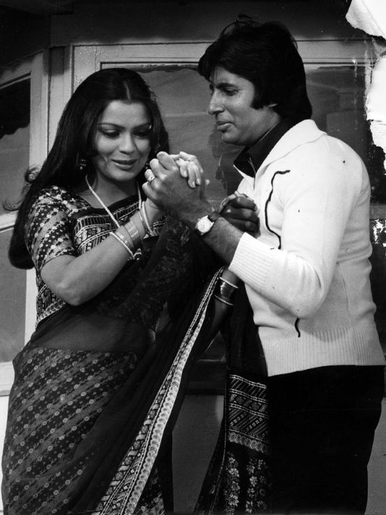 Amitabh Bachchan and Zeenat Aman