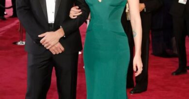 Scarlett Johansson and Romain Dauriac once got into a fight while watching 'Shark Tank'!!Check it out!