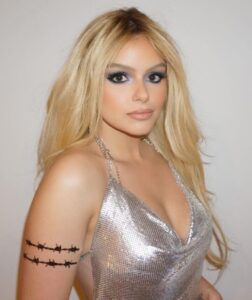 Ariel Winter Wiki, Height, Weight, Age, Affairs, Measurements, Biography & More