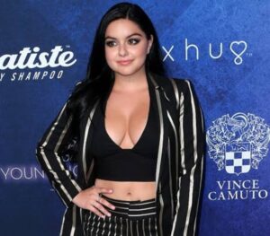 Ariel Winter net worth in 2023!!Know about Biography, Age, Net worth and more!
