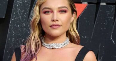 Florence Pugh Net Worth 2023!! Know about Biography, Age, Net worth and more