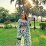 Non-bailable warrant issued against Sonakshi Sinha,Deets Inside